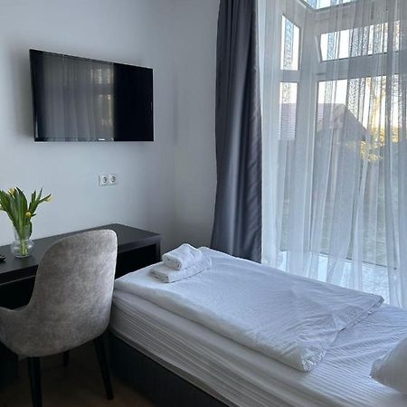 M & M Hotel Oyten Buitenkant foto